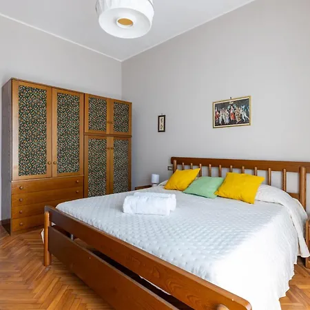 Guesthost - Comfy 10 Min From The Appartement