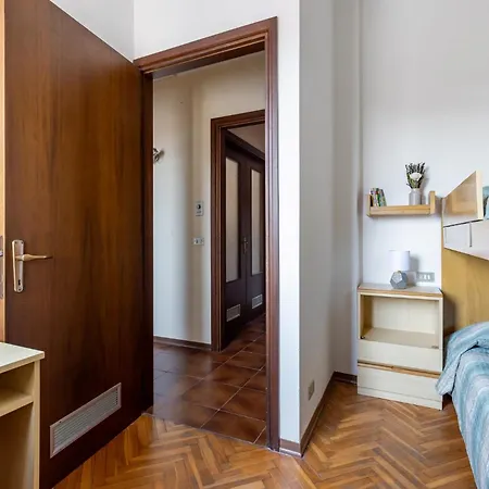 Guesthost - Comfy 10 Min From The * Viareggio